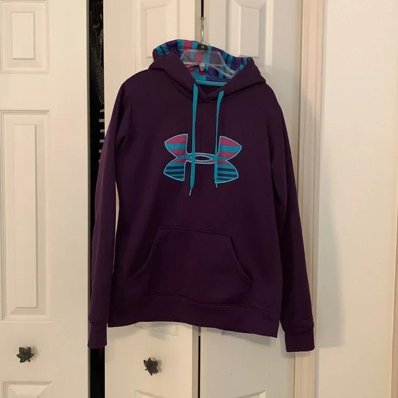 Under Armour Tops Womens Under Armor Sweatshirt Poshmark